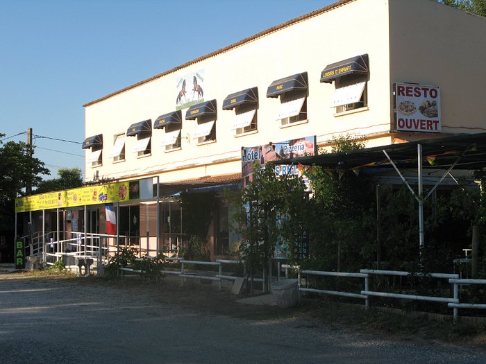 Aire camping-car  Chteauneuf-du-Rhne (26780) - Photo 2